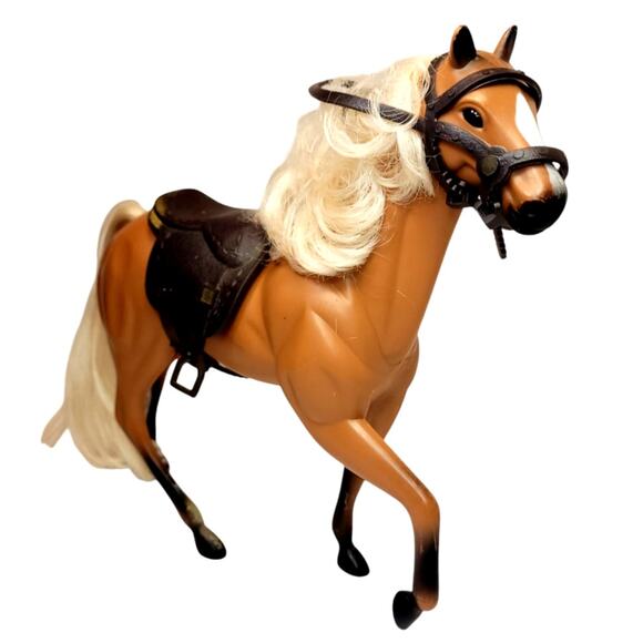 8" Vintage Beautiful Palomino Model Horse W/Rooted Mane & Tail ~Bridle & Saddle - Picture 6 of 10